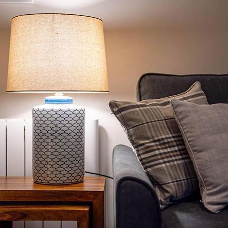 Cozy Newly Renovated Town Centre Apartment Aberfeldy Buitenkant foto